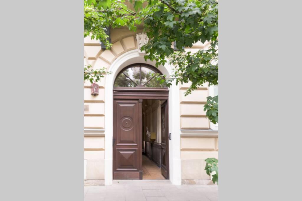 The Quiet Blue Home In The City Center! Cracovia Exterior foto
